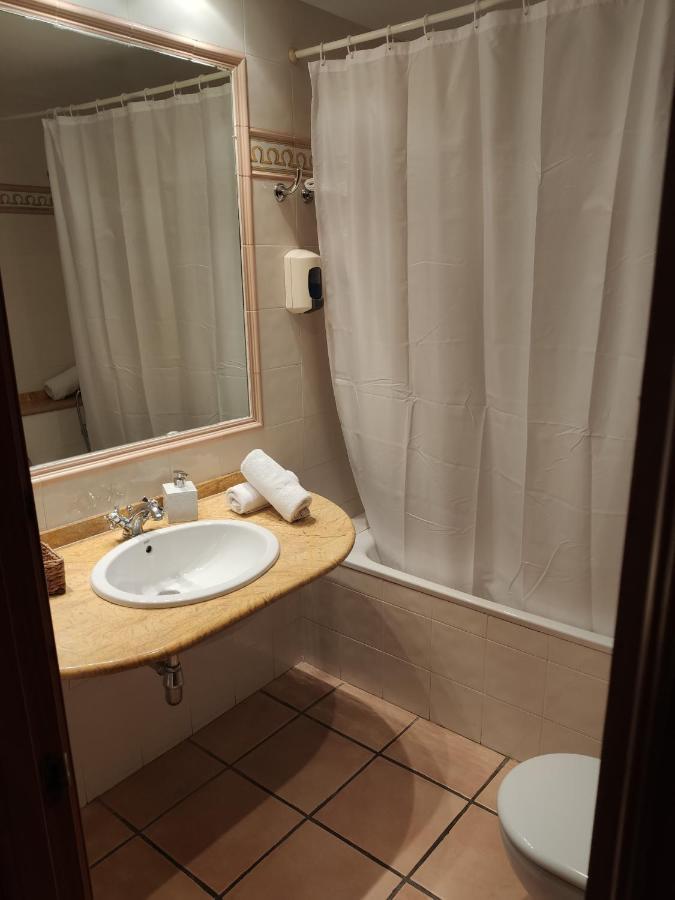 Hostal Tastavins Peñarroya de Tastavins Exteriör bild